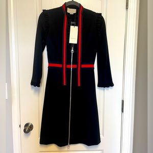 Gucci Grossgrain-trim tie neck zip dress. Size Small. NWT, Smoke free home.